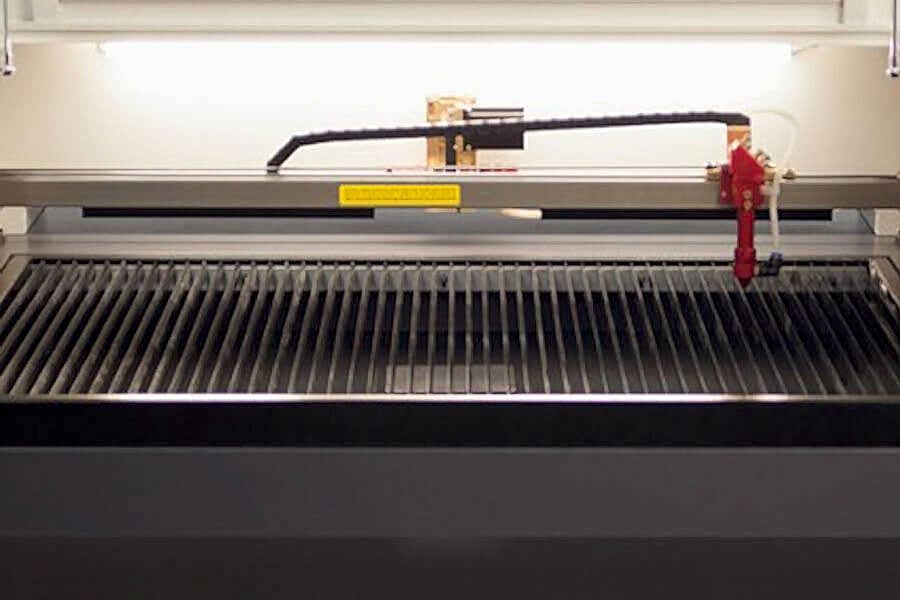 Lazer Makinesi Bıçak Tabla